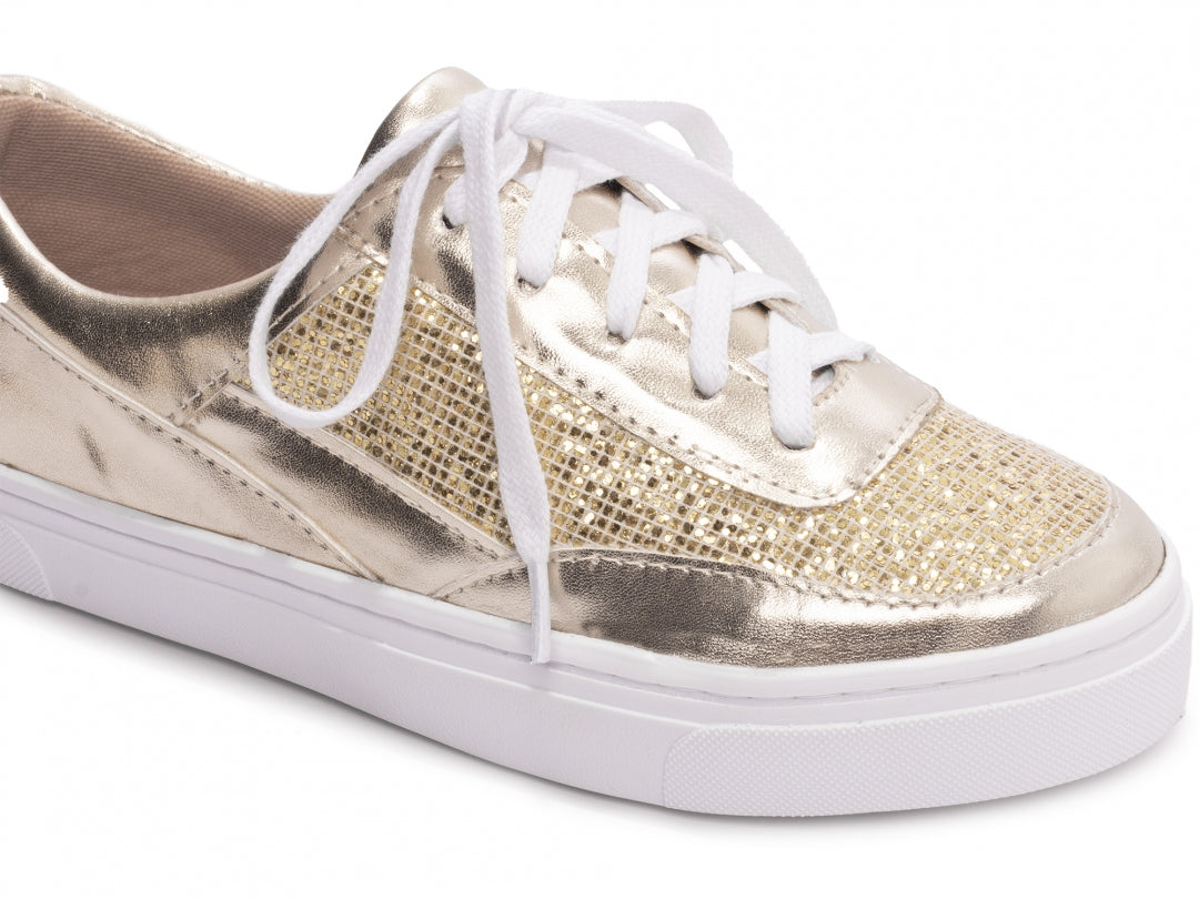 Tênis Dourado com Glitter: Elegância e Brilho