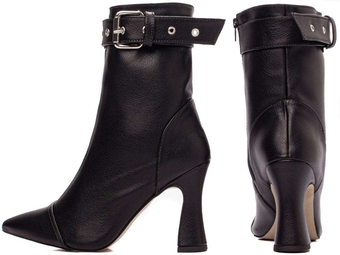 Bota Bico Fino Cano MédioDISPONIVEL BRANCOPRETOCARAMELO
