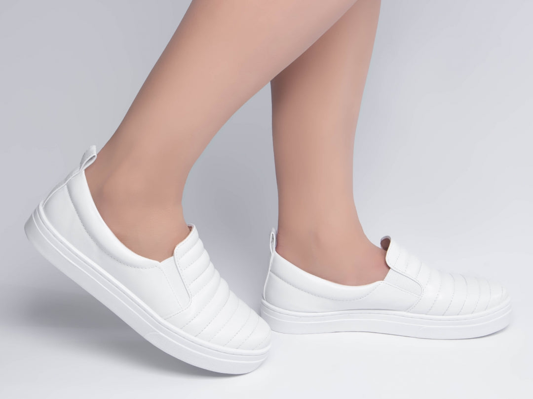 Tênis Slip On: Conforto e Estilo Descomplicado em um Calçado